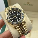 Rolex GMT-Master II 126718grnr (2024) - Black dial 40 mm Yellow Gold case (8/10)