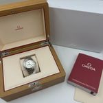 Omega Constellation 131.10.39.20.02.001 (2024) - Silver dial 39 mm Steel case (2/8)