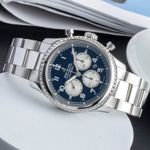 Breitling Navitimer 8 AB0117 (2018) - Black dial 43 mm Steel case (2/8)
