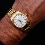 Rolex Oyster Perpetual 31 6748 (1977) - White dial 31 mm Yellow Gold case (2/5)