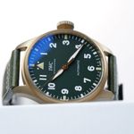IWC Big Pilot IW329702 (2025) - Groen wijzerplaat 43mm Brons (1/2)