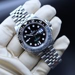 Rolex GMT-Master II 126710GRNR (2023) - Zwart wijzerplaat 40mm Staal (2/6)