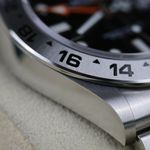 Rolex Explorer II 226570 (2021) - Black dial 42 mm Steel case (6/8)