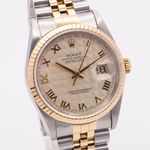 Rolex Datejust 36 16233 (1991) - Champagne dial 36 mm Gold/Steel case (2/8)
