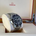Omega Seamaster Diver 300 M 210.30.42.20.01.010 (2025) - Black dial 42 mm Steel case (5/6)