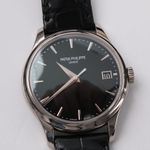 Patek Philippe Calatrava 5227G-010 - (3/8)