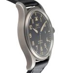 IWC Pilot Mark IW327006 (2019) - Zwart wijzerplaat 40mm Titanium (6/8)