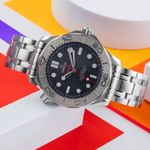 Omega Seamaster Diver 300 M 210.30.42.20.01.002 (Onbekend (willekeurig serienummer)) - Zwart wijzerplaat 42mm Staal (2/8)