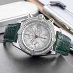 Breitling Chrono Cockpit A13357 (2004) - Silver dial 39 mm Steel case (2/8)