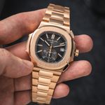 Patek Philippe Nautilus 5980/1R-001 (2013) - Black dial 41 mm Rose Gold case (4/8)
