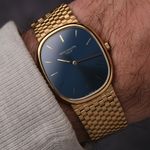 Patek Philippe Golden Ellipse 3838 (1993) - Blue dial 32 mm Yellow Gold case (5/8)