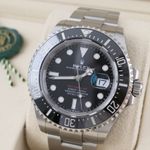 Rolex Sea-Dweller 126600 (2025) - Black dial 43 mm Steel case (3/8)