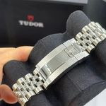 Tudor Black Bay 79660 - (10/10)