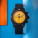 Breitling Avenger Hurricane XB0180E4/I534/152S (2017) - Yellow dial 45 mm Plastic case (2/8)
