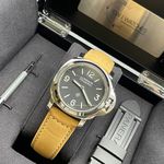 Panerai Luminor Base Logo PAM01086 (2024) - Zwart wijzerplaat 44mm Staal (6/8)