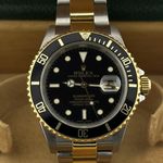 Rolex Submariner Date 16613 (2004) - Black dial 40 mm Gold/Steel case (1/8)