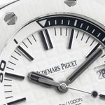 Audemars Piguet Royal Oak Offshore Diver 15710ST.OO.A010CA.01 (Onbekend (willekeurig serienummer)) - Wit wijzerplaat 42mm Staal (3/6)