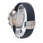 Patek Philippe Aquanaut 5968G-001 (2025) - Blue dial 42 mm White Gold case (4/7)