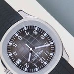 Patek Philippe Aquanaut 5167/1A-001 (2022) - Black dial 40 mm Steel case (4/8)