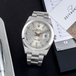 Rolex Datejust 41 126300 (Onbekend (willekeurig serienummer)) - Zilver wijzerplaat 41mm Staal (1/8)