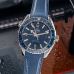 Omega Seamaster Planet Ocean 232.92.44.22.03.001 (Unknown (random serial)) - Blue dial 44 mm Titanium case (3/8)