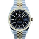 Rolex Sky-Dweller 326933 (2024) - Zwart wijzerplaat 42mm Staal (1/1)