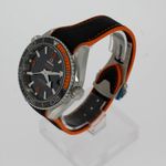 Omega Seamaster Planet Ocean 215.32.44.21.01.001 (2024) - Zwart wijzerplaat 44mm Staal (2/5)