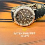 Patek Philippe Annual Calendar Travel Time 5326G-001 (2022) - Grey dial 41 mm White Gold case (1/5)