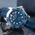 Omega Seamaster Diver 300 M 210.32.42.20.03.001 (2021) - Blue dial 42 mm Steel case (2/8)