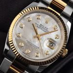 Rolex Datejust 36 126233 (2022) - Parelmoer wijzerplaat 36mm Goud/Staal (3/7)