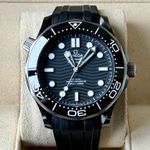Omega Seamaster Diver 300 M 210.92.44.20.01.001 (2023) - Black dial 44 mm Ceramic case (2/7)
