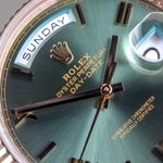 Rolex Day-Date 40 228235 (2026) - Green dial 40 mm Rose Gold case (2/7)