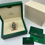 Rolex Day-Date 40 228235 (2024) - Green dial 40 mm Rose Gold case (2/8)