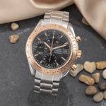 Omega Speedmaster Date 323.21.40.40.01.001 - (1/8)
