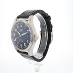 IWC Pilot Mark IW327009 (2019) - Zwart wijzerplaat 40mm Staal (2/4)