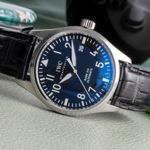 IWC Pilot Mark IW325501 (Onbekend (willekeurig serienummer)) - Zwart wijzerplaat 39mm Staal (2/8)