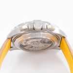 Breitling Avenger AB0147101A1X1 (2025) - Beige dial 44 mm Steel case (6/8)