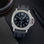 Panerai Luminor Base Logo PAM00000 (Unknown (random serial)) - Black dial 44 mm Steel case (1/8)