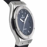 Hublot Classic Fusion 542.NX.1171.RX (2018) - Black dial 42 mm Titanium case (7/8)