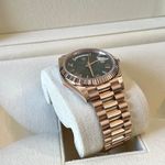 Rolex Day-Date 40 228235 (2025) - Groen wijzerplaat 40mm Roségoud (5/7)