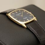 Patek Philippe Golden Ellipse 3566 (1973) - Blue dial 28 mm Yellow Gold case (3/7)