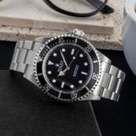Rolex Submariner No Date 14060M (Unknown (random serial)) - Black dial 40 mm Steel case (2/8)