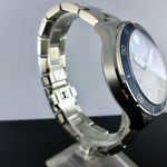 Baume & Mercier Clifton M0A10378 (2026) - Blauw wijzerplaat 42mm Staal (4/8)