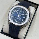 Patek Philippe Aquanaut 5968G-001 (2021) - Blue dial 42 mm White Gold case (7/8)