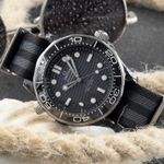 Omega Seamaster Diver 300 M 210.92.44.20.01.002 (Onbekend (willekeurig serienummer)) - Zwart wijzerplaat 44mm Keramiek (2/8)