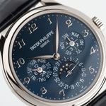Patek Philippe Perpetual Calendar 5327G-001 - (3/8)