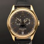 Patek Philippe Annual Calendar 5146J (2008) - Grey dial 40 mm Yellow Gold case (2/16)