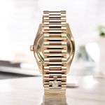 Rolex Day-Date 36 128238 (2022) - Orange dial 36 mm Yellow Gold case (6/7)