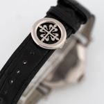 Patek Philippe Calatrava 5153G-001 (2013) - Black dial 38 mm White Gold case (5/7)