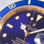 Rolex Submariner Date 16618 (Onbekend (willekeurig serienummer)) - Paars wijzerplaat 40mm Geelgoud (2/8)